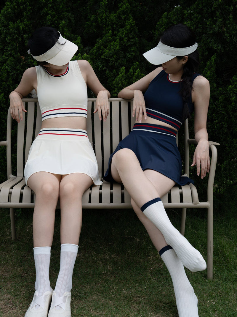Glow With Motion: A Stylish Tennis Set Designed For Sport, Outdoor Energy And Everyday Confidence